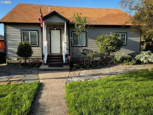 photo 1: 1955 W 12TH AVE, Eugene OR 97402