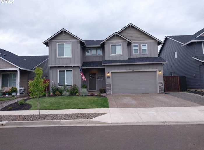 photo 1: 846 PEBBLE ST, Brownsville OR 97327