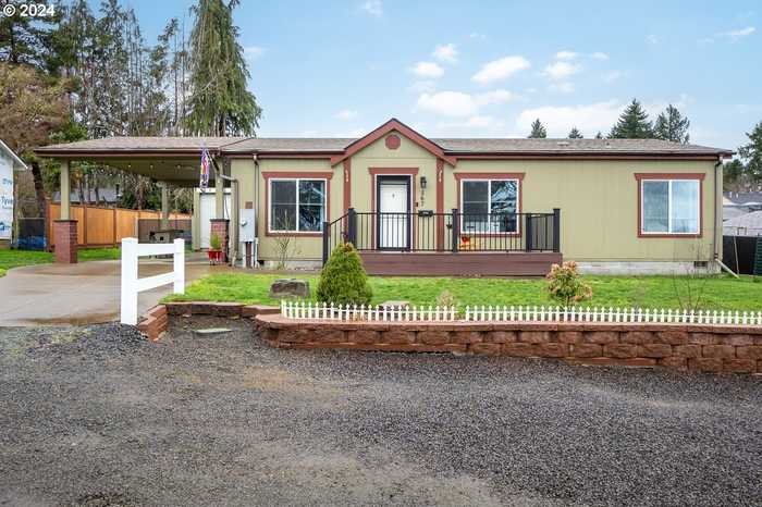 photo 2: 567 SW CEDAR LN, Willamina OR 97396