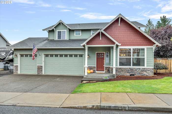 photo 1: 1421 NE 18TH PL, Canby OR 97013