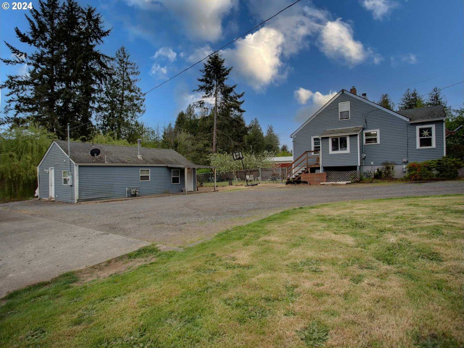 photo 3: 16600 SE BAXTER RD, Gresham OR 97080