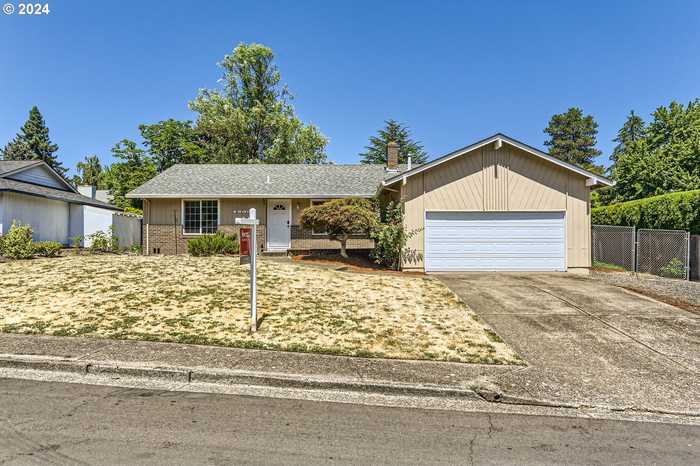 photo 1: 12335 SW BERRYHILL LN, Beaverton OR 97008