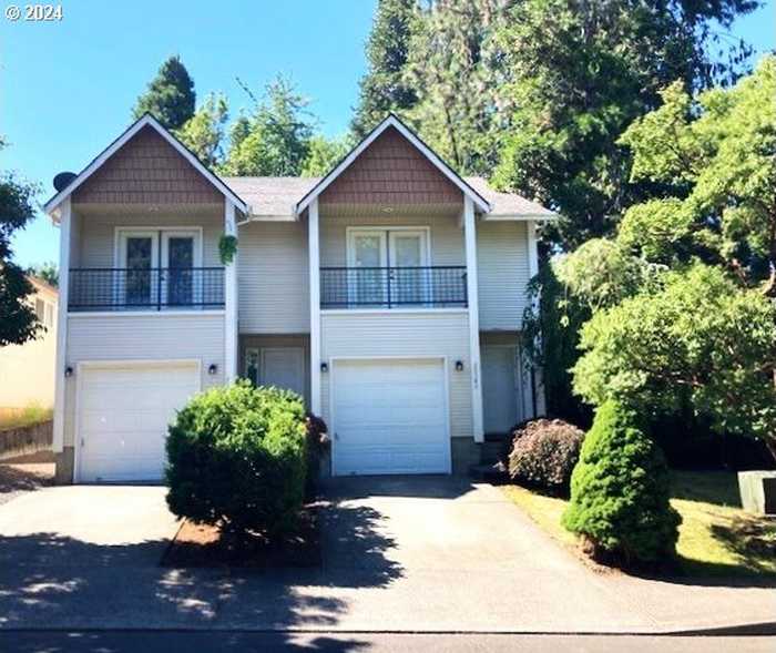 photo 1: 39344 HOOD ST, Sandy OR 97055