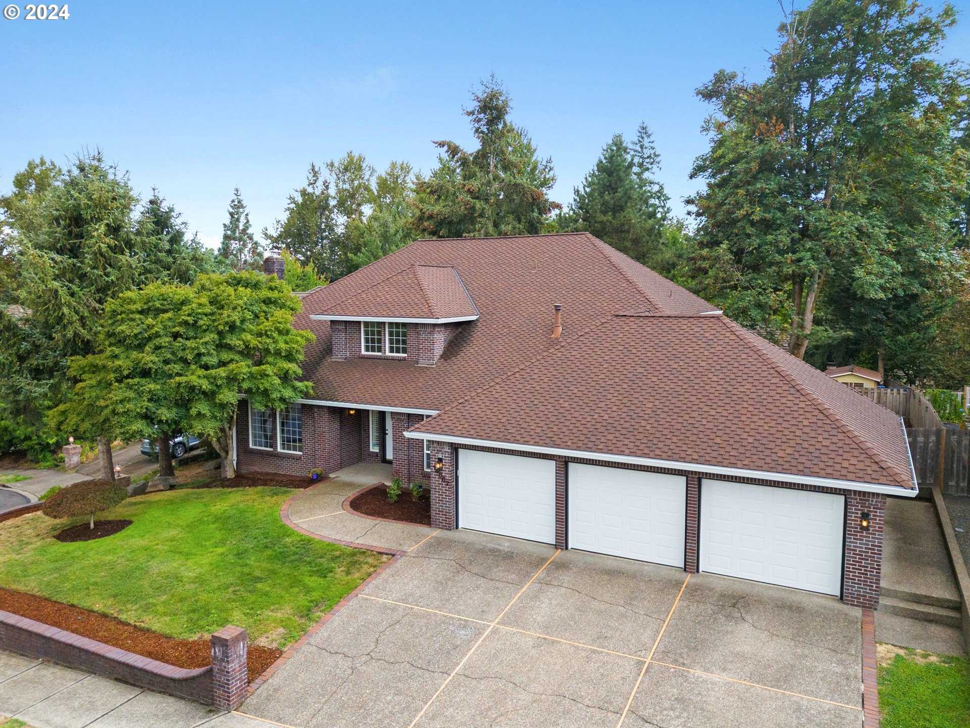 photo 3: 14867 SE MEGAN WAY, Clackamas OR 97015