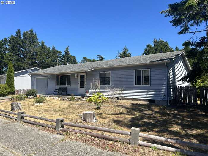 photo 35: 3474 LILAC ST, Florence OR 97439