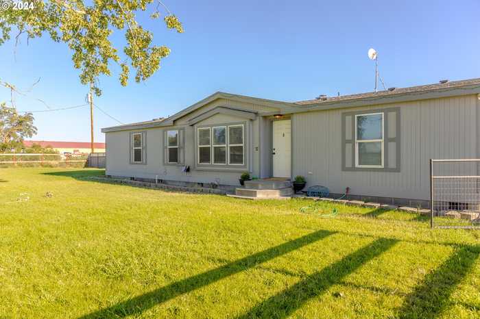 photo 34: 28924 BRIDGE RD, Hermiston OR 97838