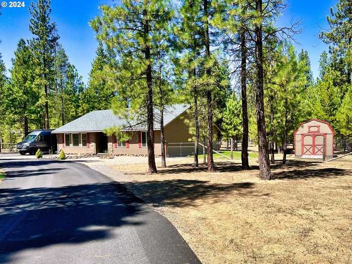 photo 2: 14790 S SUGAR PINE WAY, La Pine OR 97739