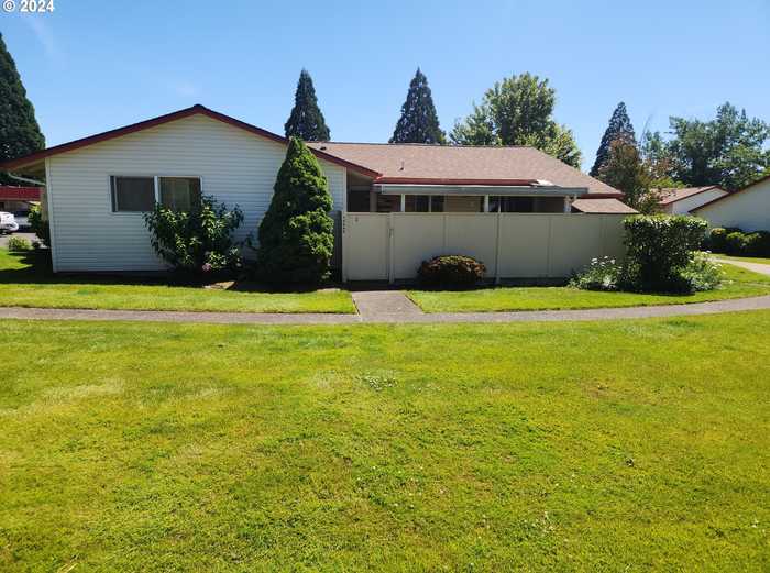 photo 1: 14848 SE CARUTHERS CT Unit 22C, Portland OR 97233