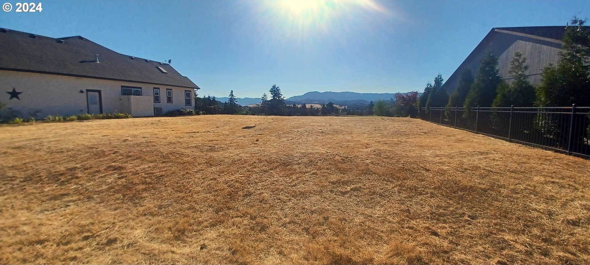 photo 2: 429 FAIRWAY ESTATES DR Unit 21, Sutherlin OR 97479