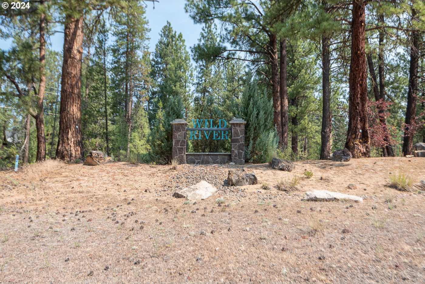 photo 1: 14215 STILLWATER LN, La Pine OR 97739