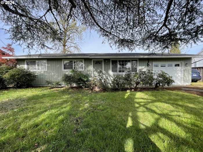 photo 1: 360 S 46TH ST, Springfield OR 97478