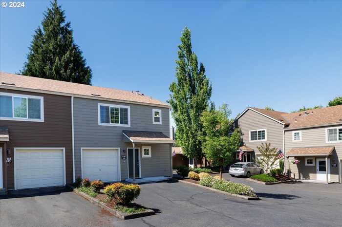 photo 2: 7187 SW SAGERT ST Unit 104, Tualatin OR 97062