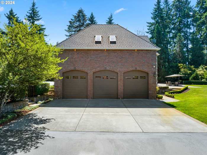 photo 2: 29989 SW 35TH DR, Wilsonville OR 97070