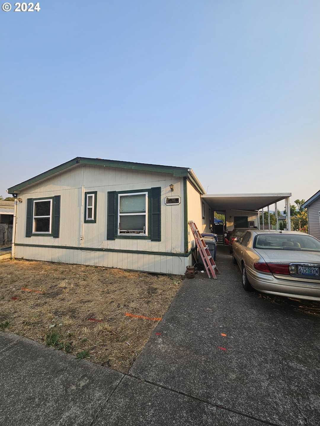 photo 1: 578 SCOTTS GLEN DR, Springfield OR 97477