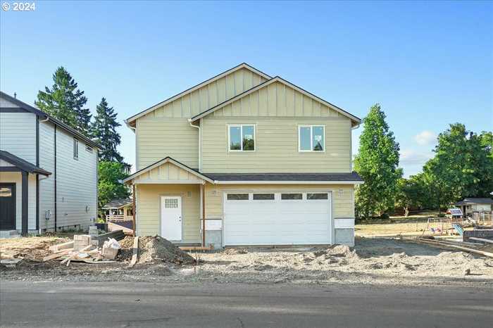 photo 2: 1109 RESERVE ST, Silverton OR 97381