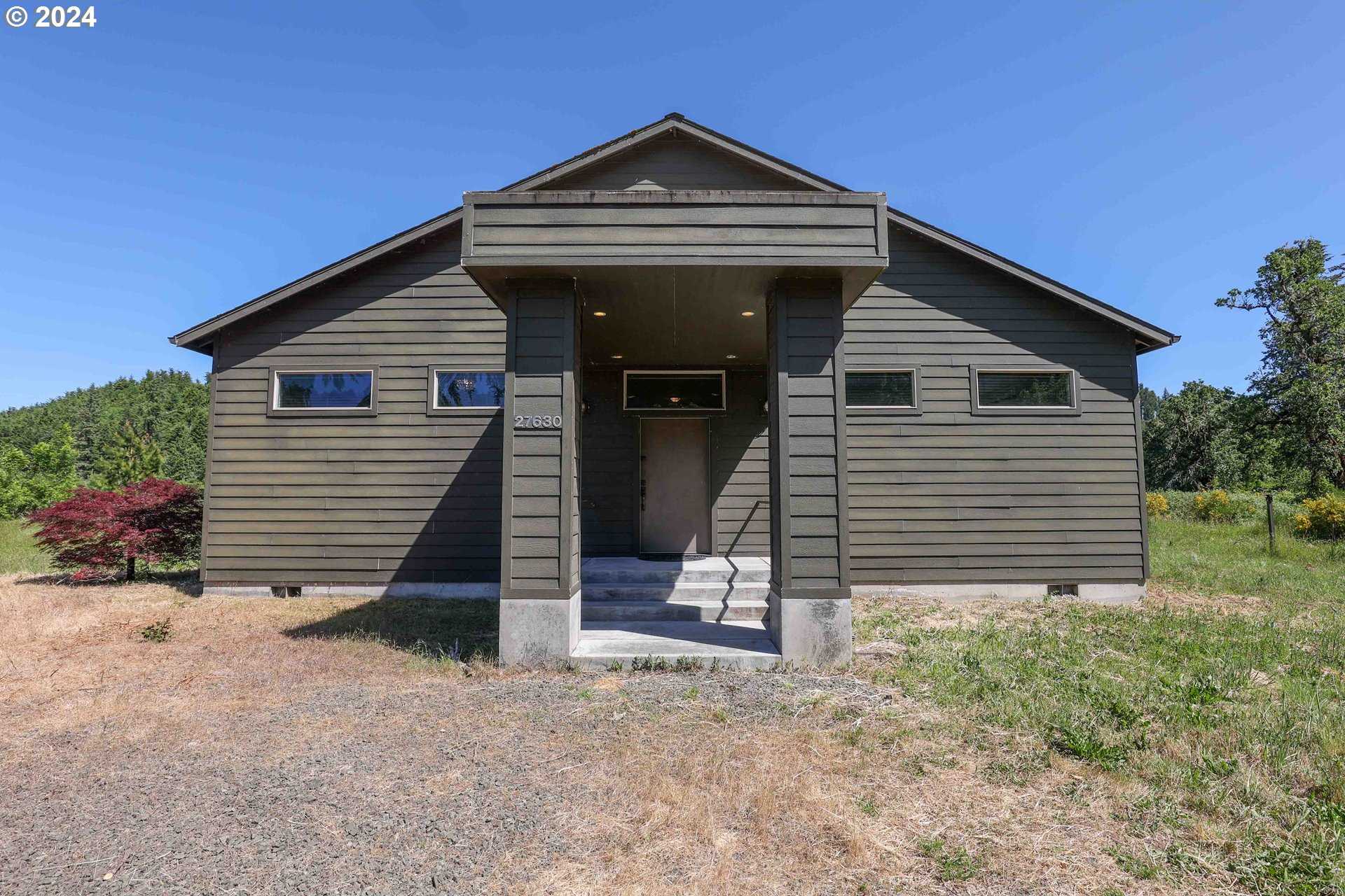 photo 3: 27630 SIUSLAW RIVER RD, Lorane OR 97451