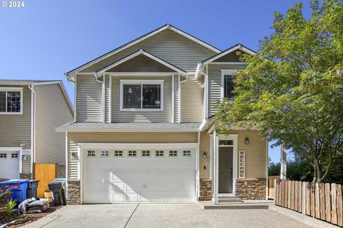 photo 1: 19297 OAK AVE, Sandy OR 97055