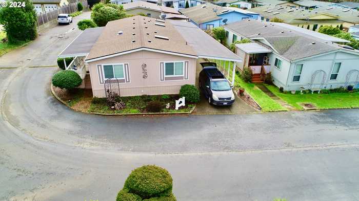 photo 2: 16063 DRIFTWOOD LN Unit 21, Brookings OR 97415