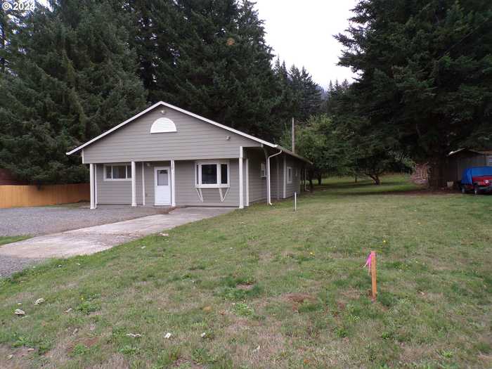 photo 15: 730 SE FOREST LN, Cascade Locks OR 97014