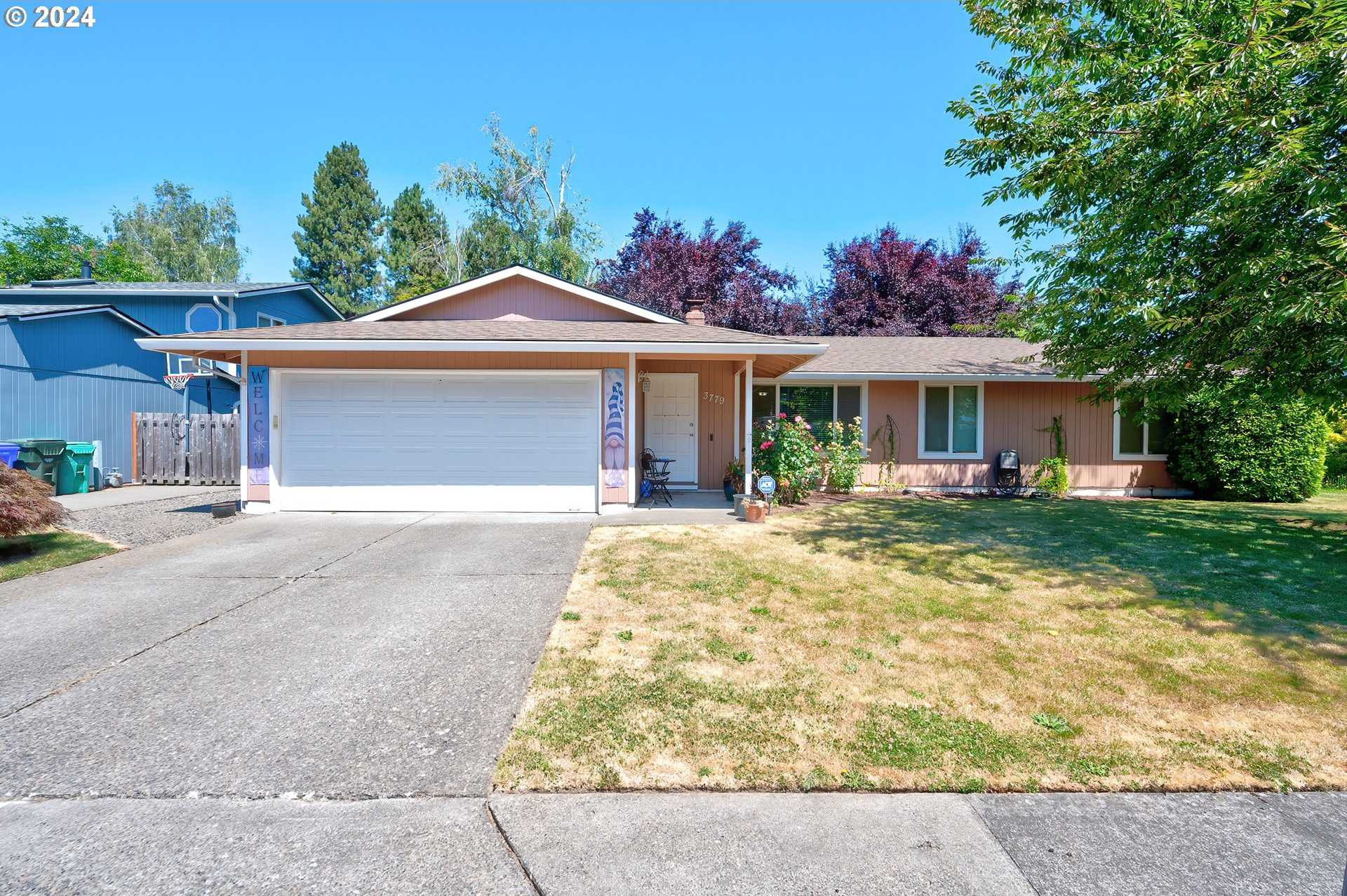 photo 1: 3779 NE 15TH ST, Gresham OR 97030