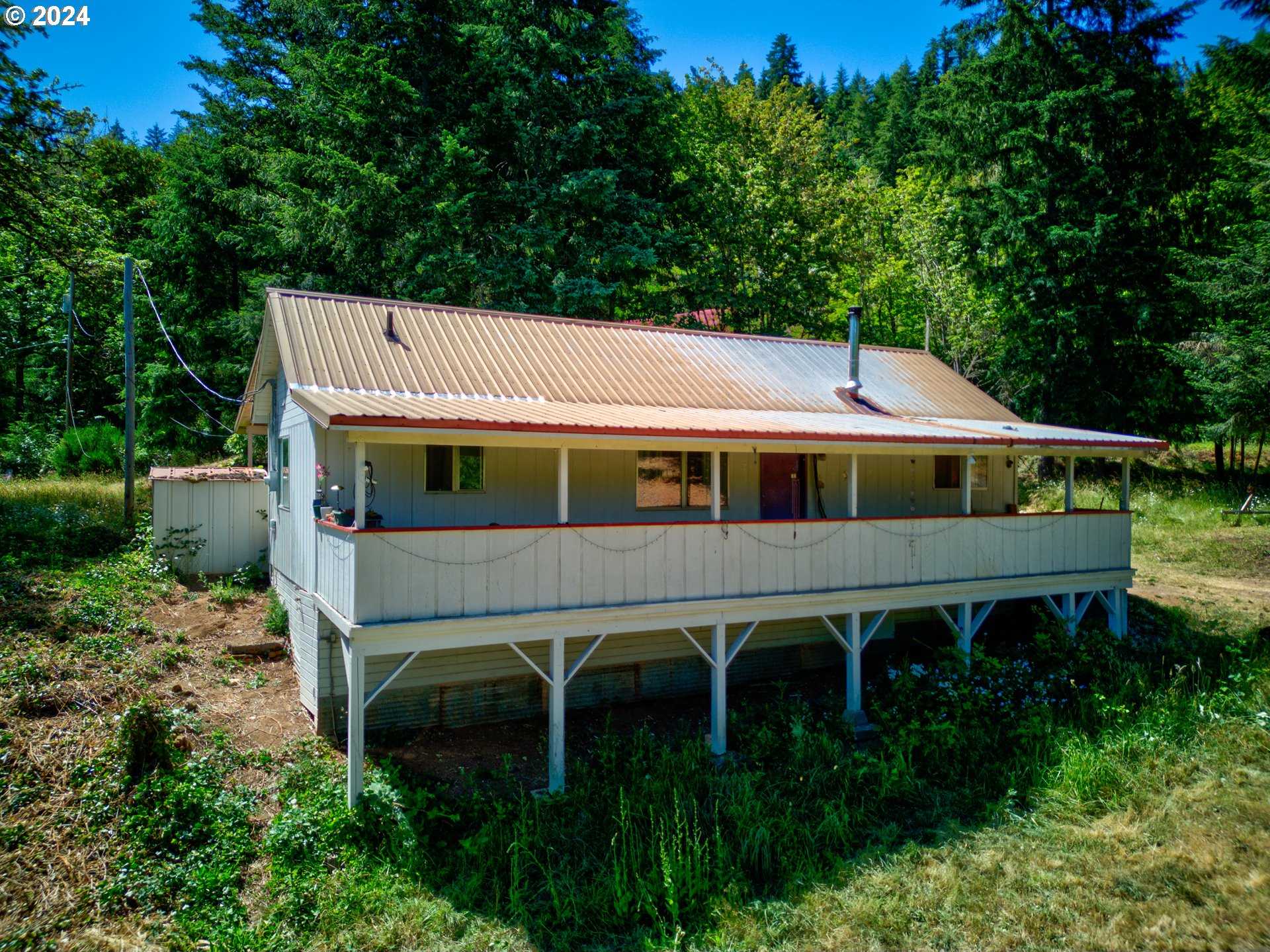 photo 2: 9011 SCOTTS VALLEY RD, Yoncalla OR 97499