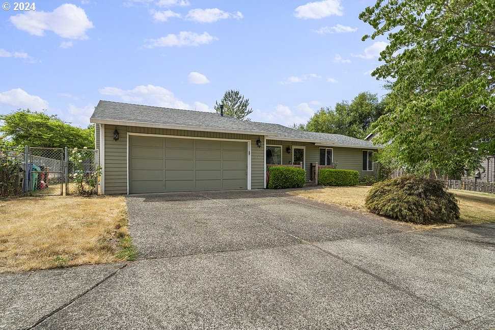 photo 1: 1637 NW WONDERVIEW AVE, Gresham OR 97030