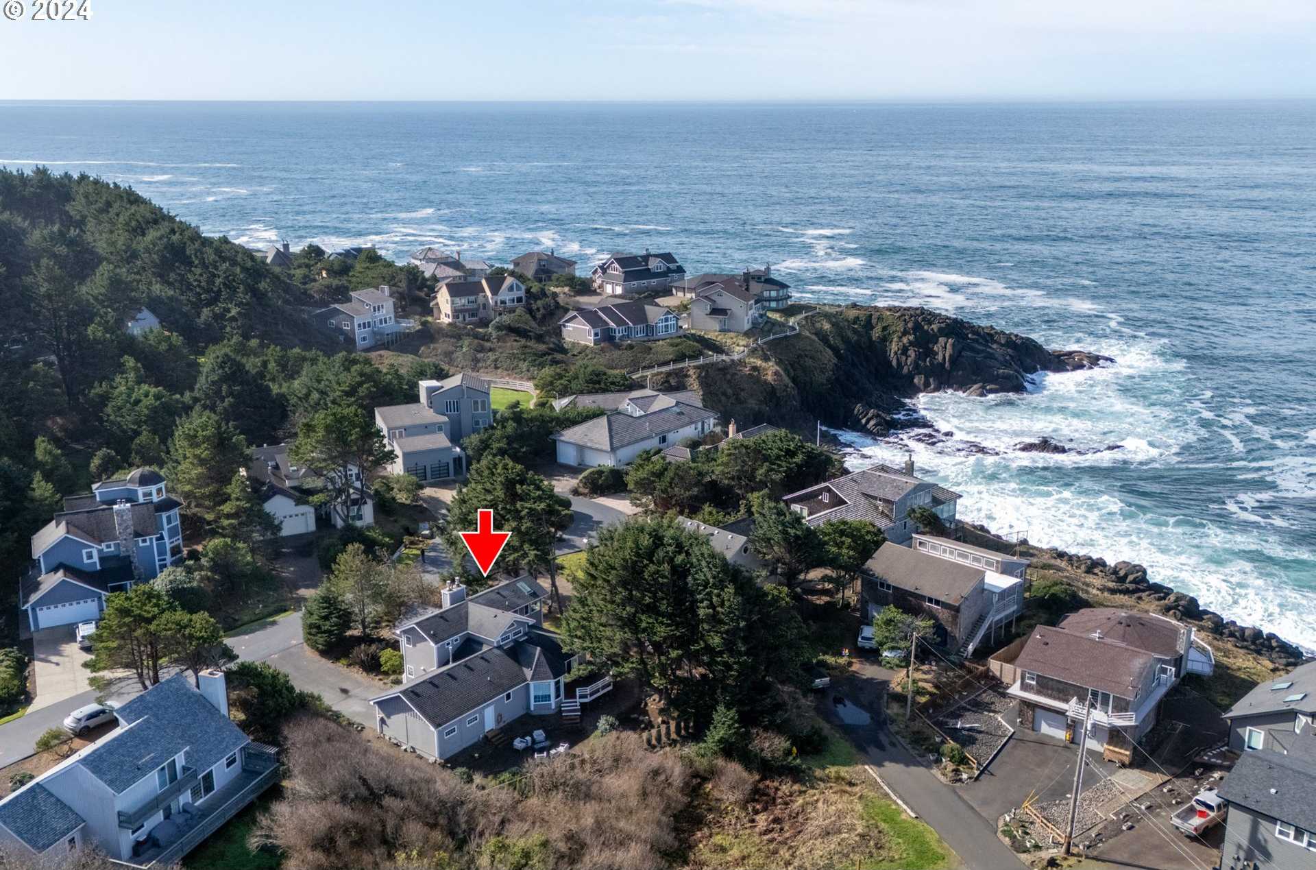 photo 3: 465 SW EDGEWATER, Depoe Bay OR 97341