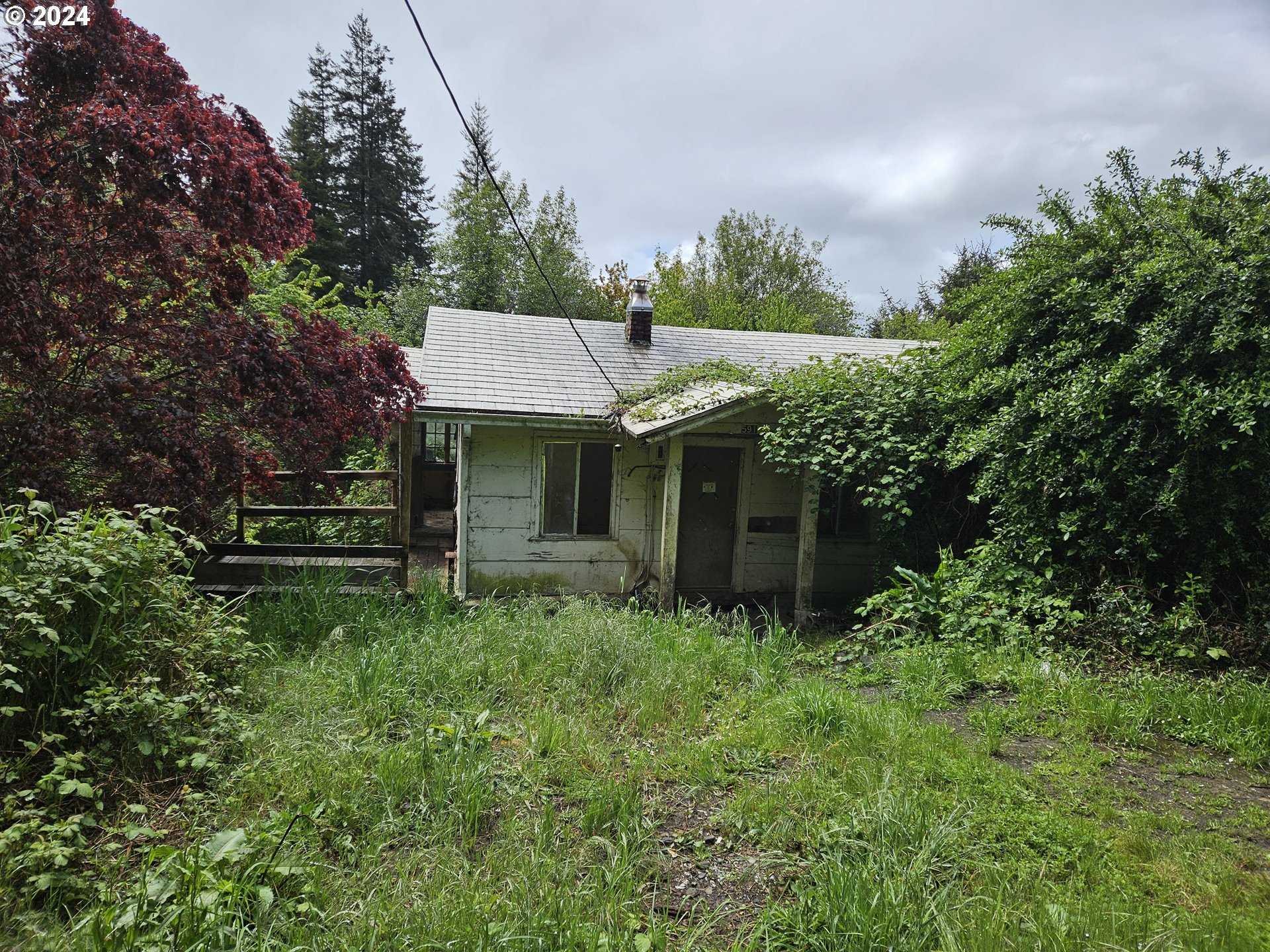 photo 3: 591 E 6TH ST, Coquille OR 97423