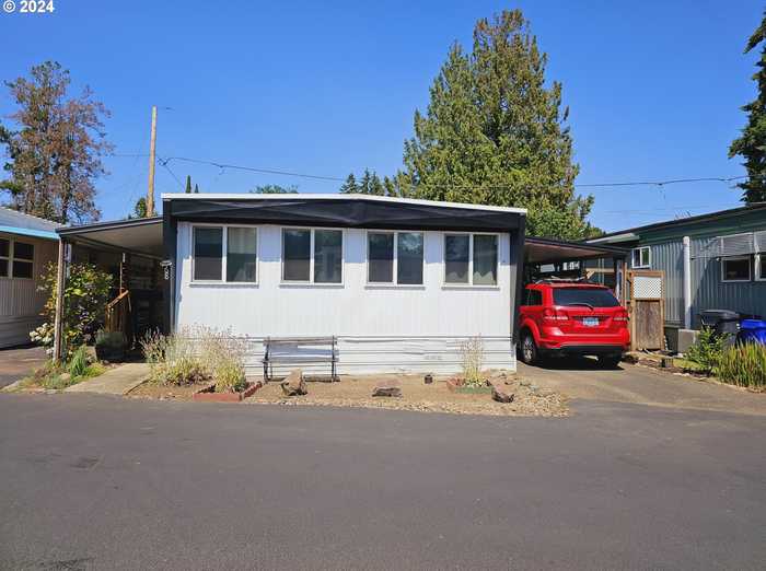 photo 2: 19605 RIVER RD Unit 68, Gladstone OR 97027