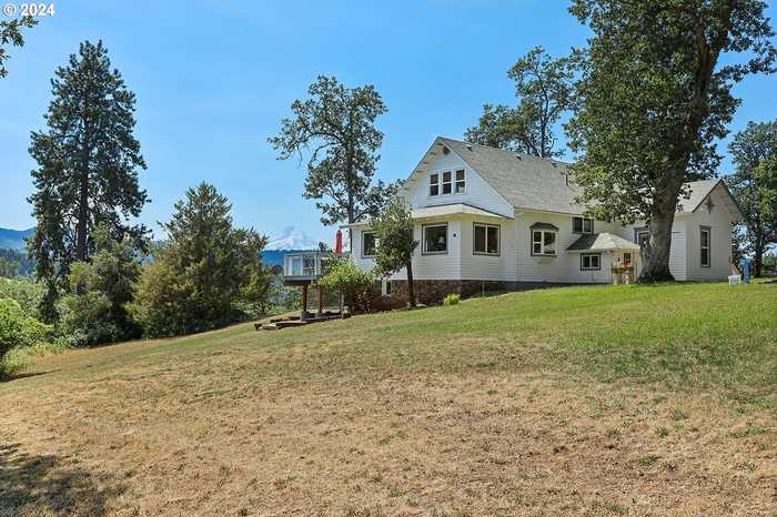 photo 2: 2915 FIR MOUNTAIN RD, Hood River OR 97031