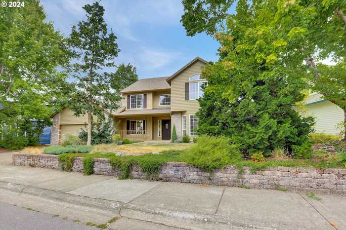 photo 2: 17577 NW GILBERT LN, Portland OR 97229