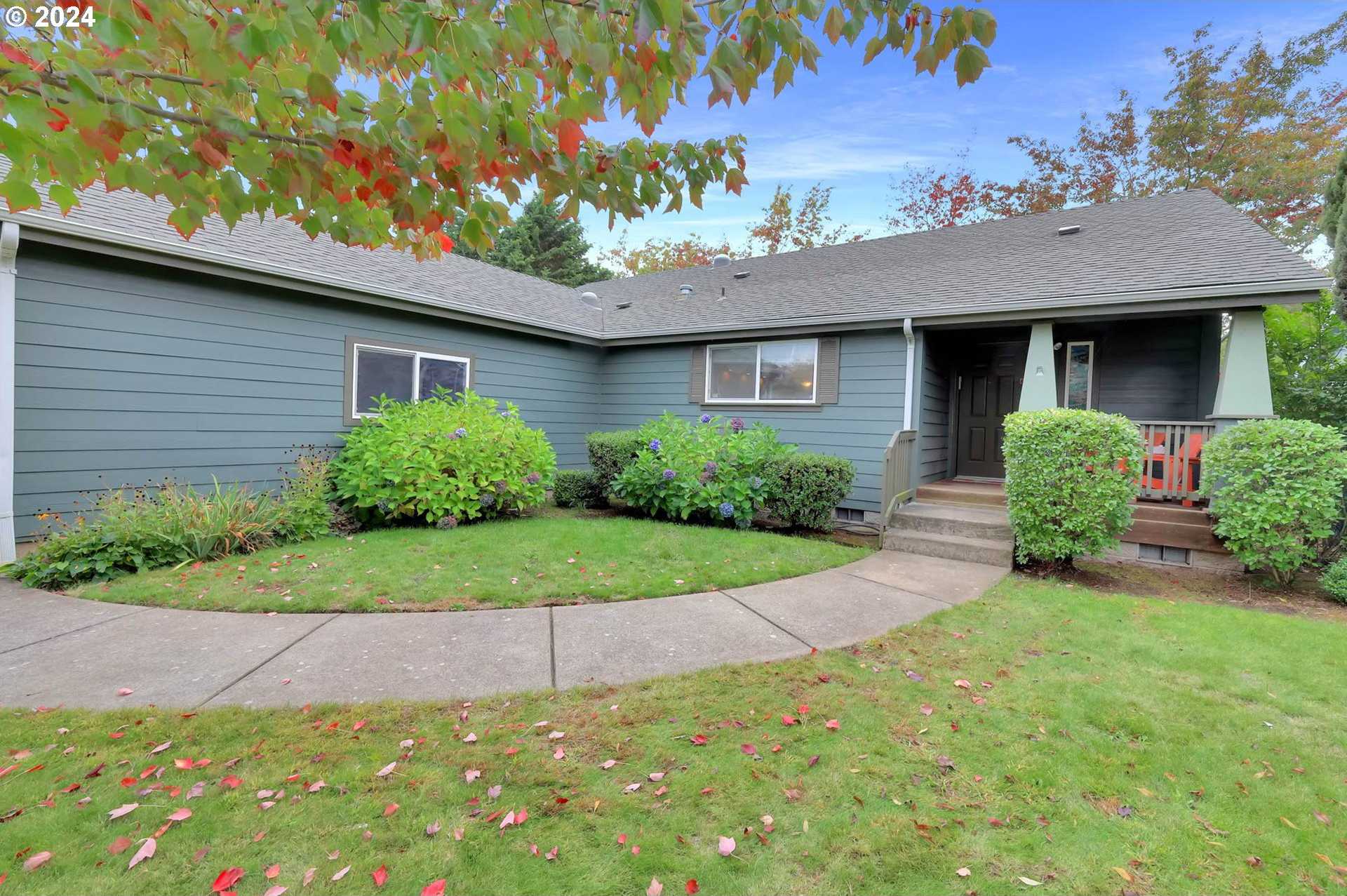 photo 3: 5385 OLYMPIC CIR, Eugene OR 97402