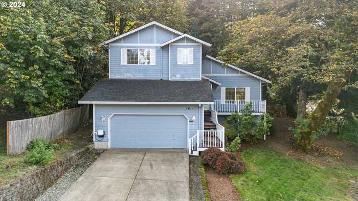 photo 2: 1611 HEATHER LN, Vernonia OR 97064