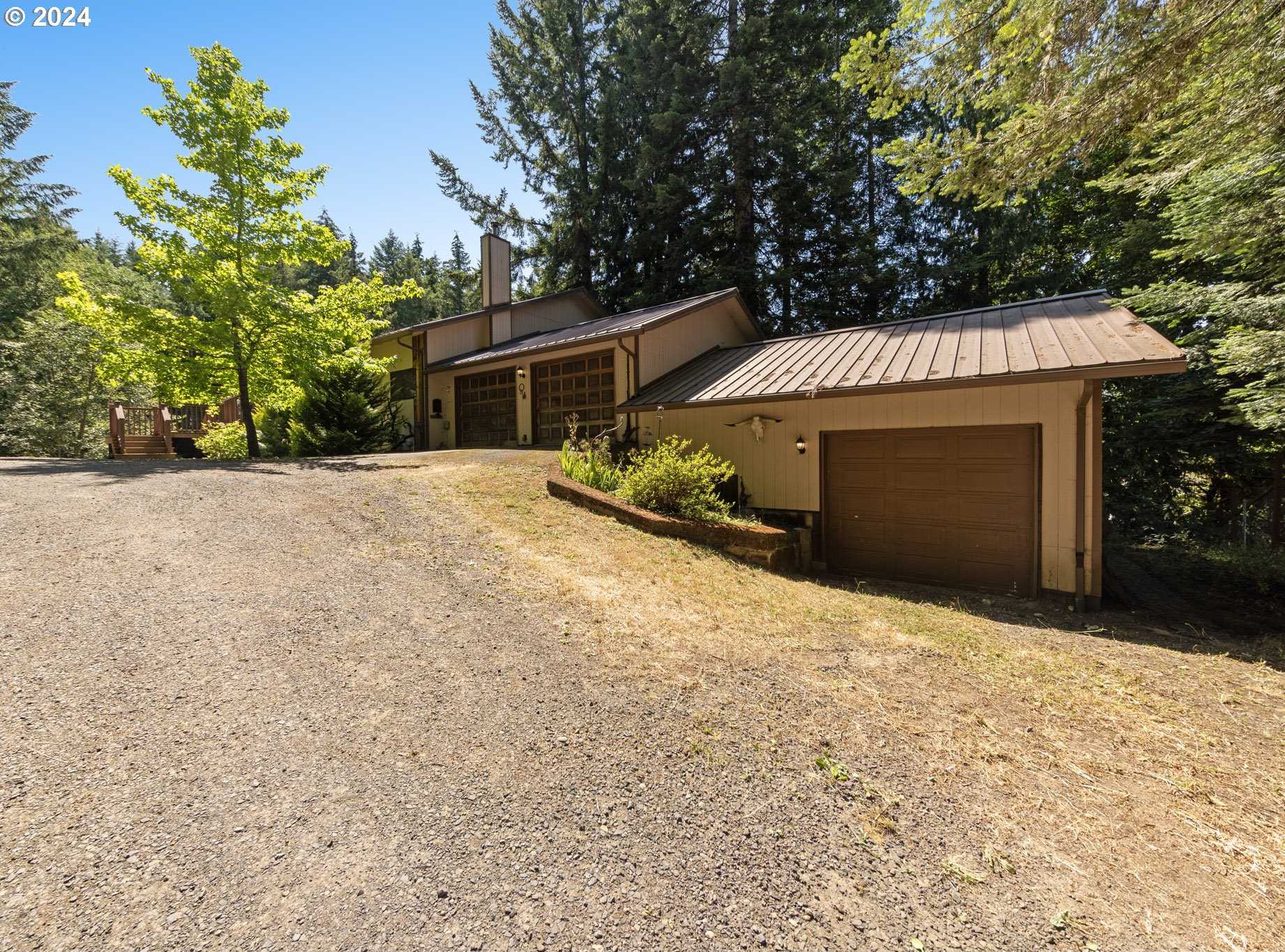 photo 3: 1567 HEATHER LN, Vernonia OR 97064