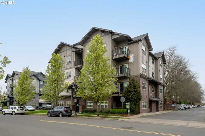 photo 1: 13915 SW MERIDIAN ST Unit 115, Beaverton OR 97005