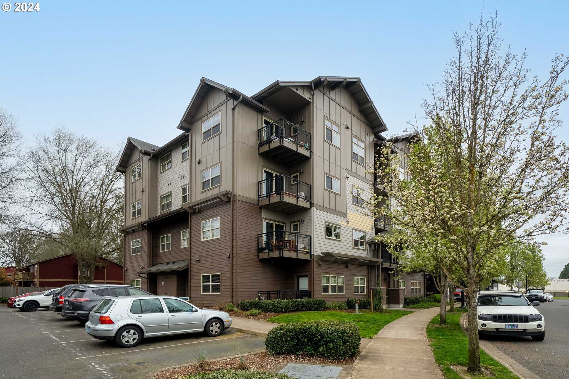 photo 2: 13915 SW MERIDIAN ST Unit 115, Beaverton OR 97005