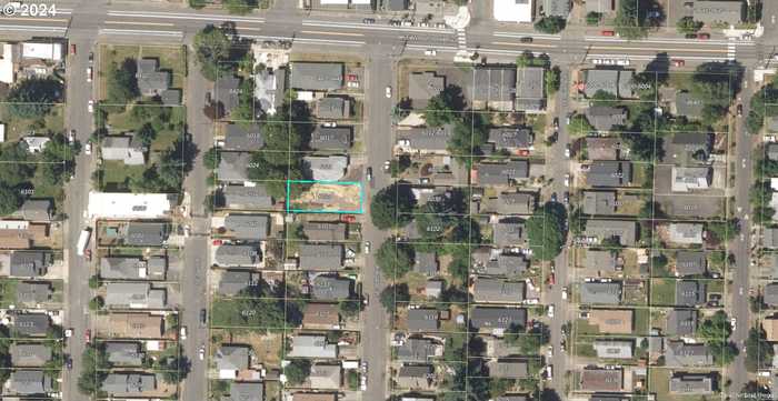 photo 1: 6029 SE 85TH AVE, Portland OR 97266