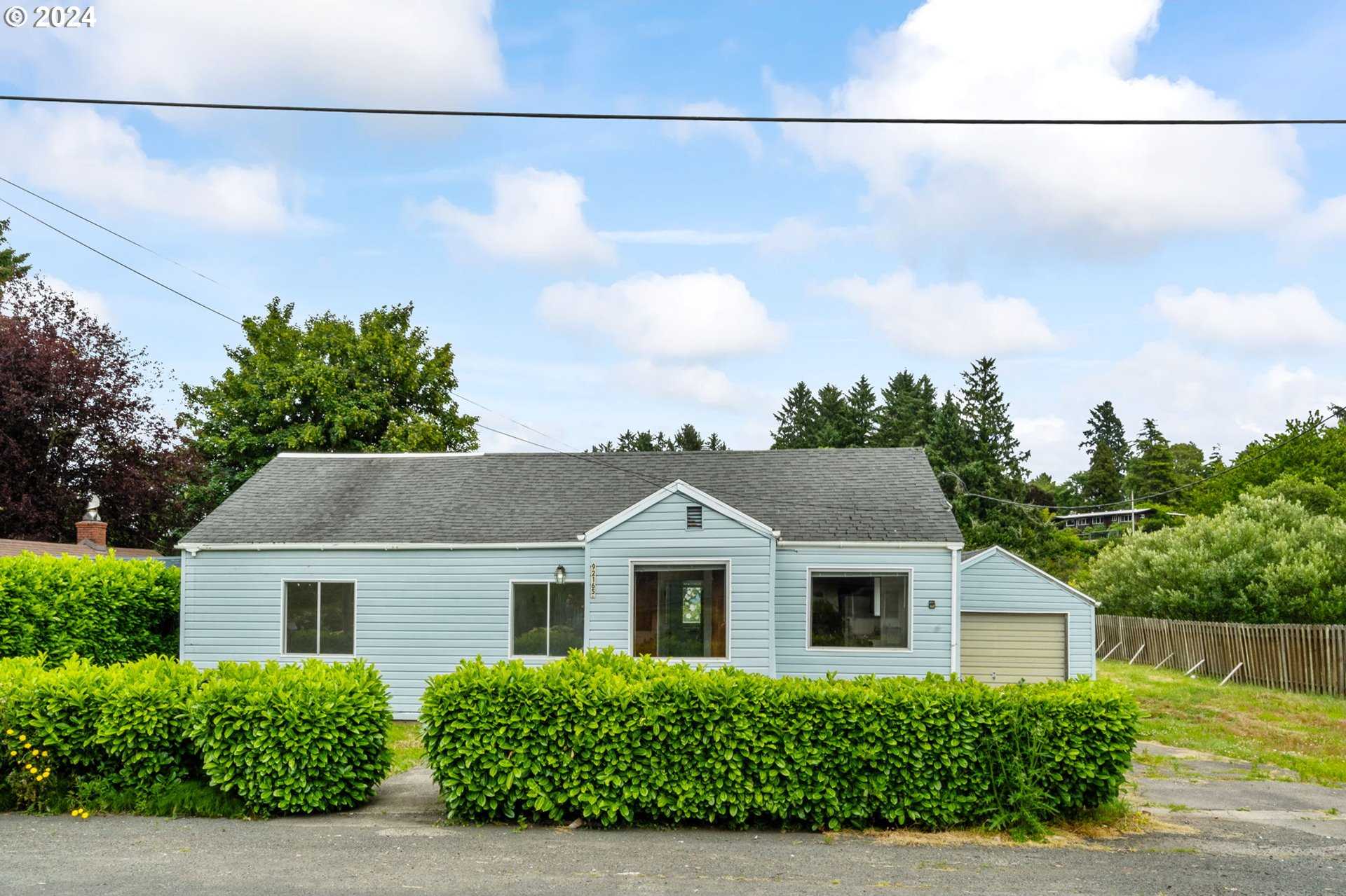 photo 2: 92165 CLOVER RD, Astoria OR 97103