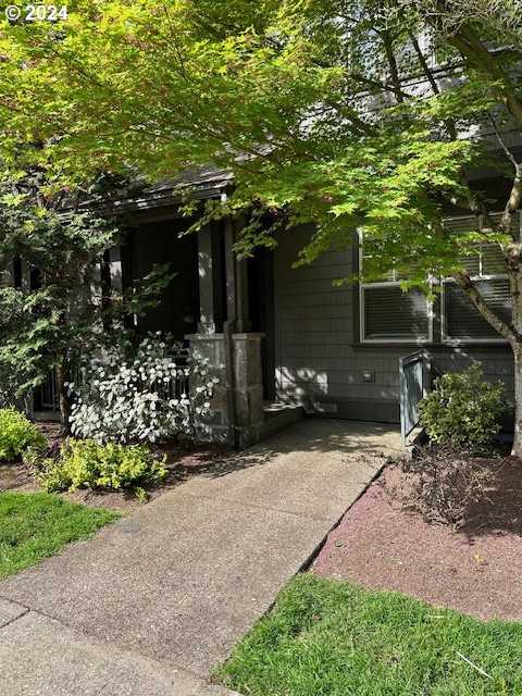 photo 2: 629 SW TRILLIUM CREEK TER, Portland OR 97225