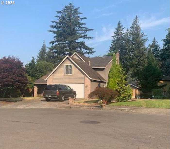 photo 2: 1673 NW TOWLE TER, Gresham OR 97030