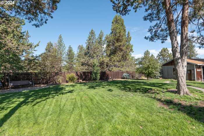 photo 41: 60811 WINDSOR DR, Bend OR 97702