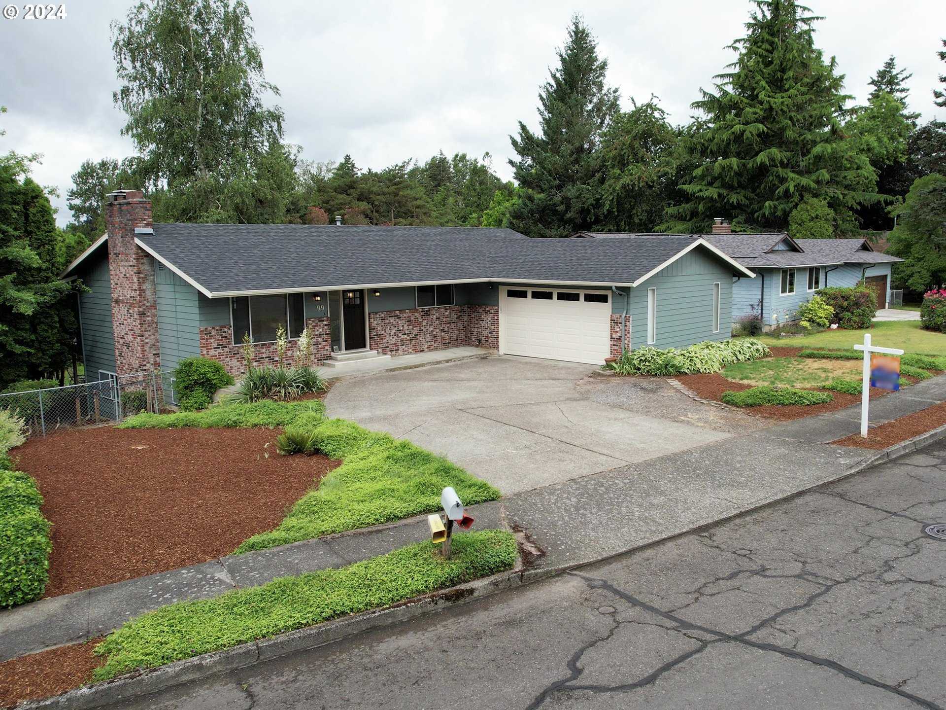 photo 2: 99 NE BARNES AVE, Gresham OR 97030