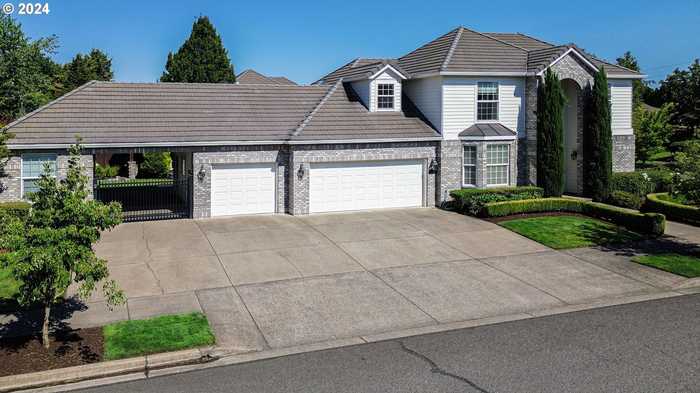 photo 2: 3469 RIVER POINTE DR, Eugene OR 97408