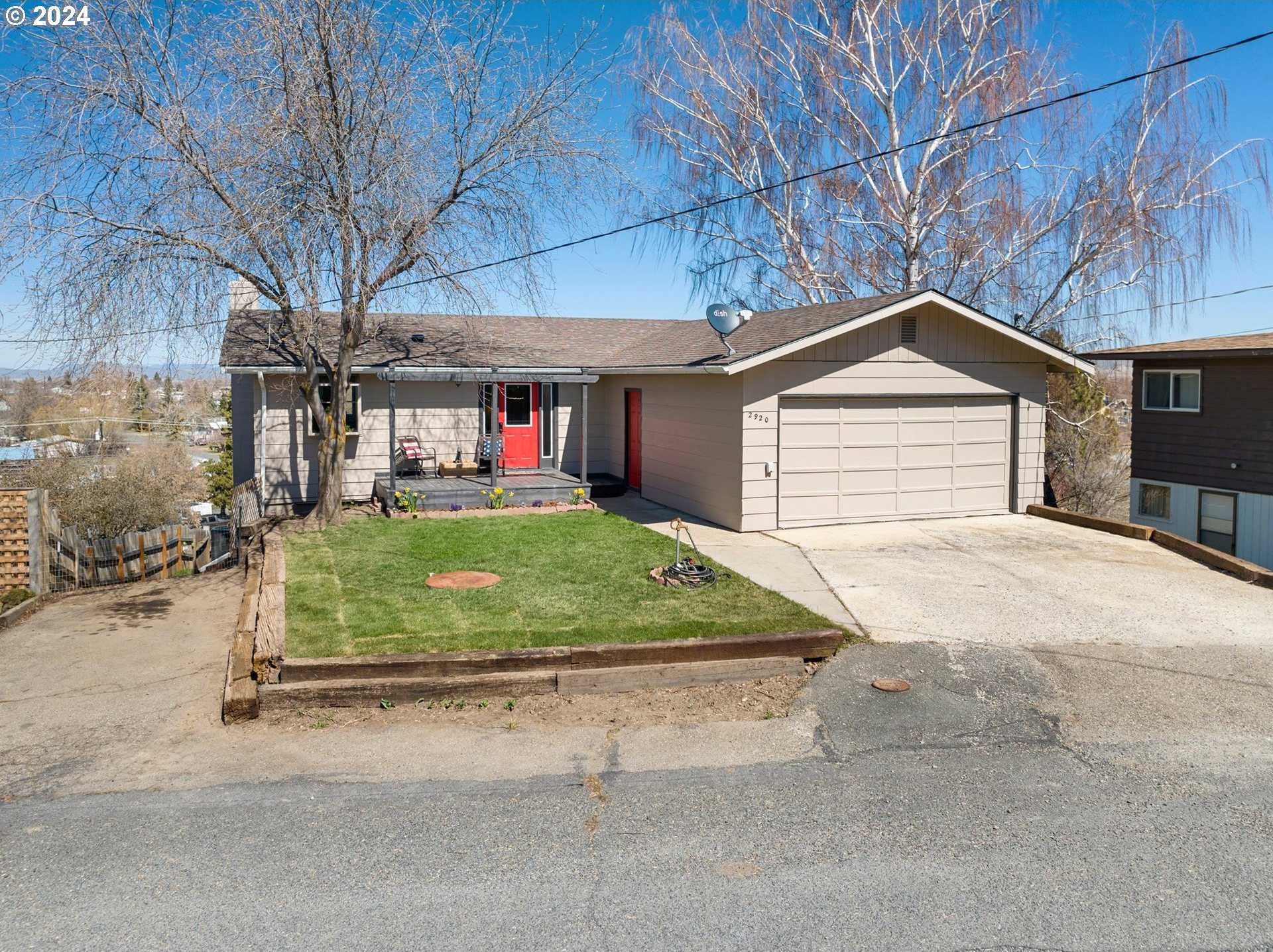 photo 1: 2920 HILLCREST DR, Baker City OR 97814