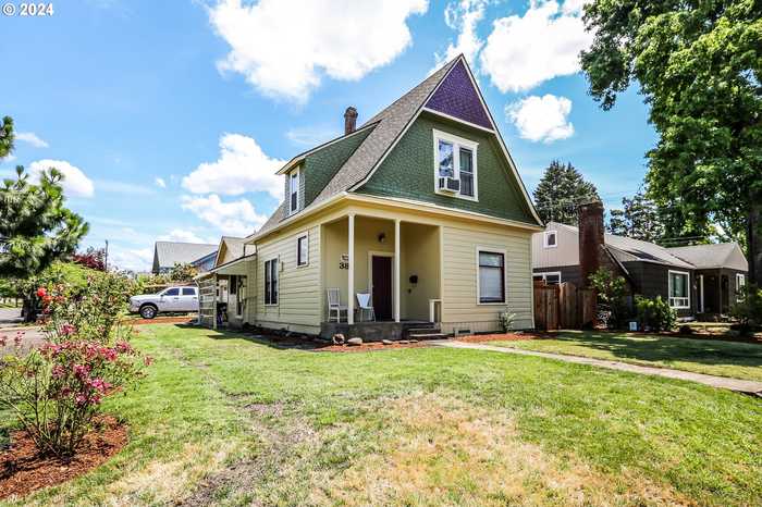 photo 1: 381 9TH ST, Springfield OR 97477