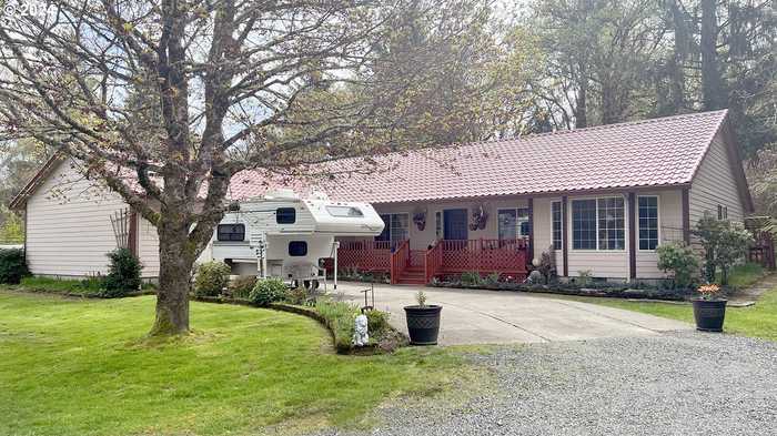 photo 2: 87966 HIGHWAY 202, Astoria OR 97103