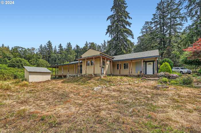 photo 1: 8642 NE PARRETT MOUNTAIN RD, Newberg OR 97132