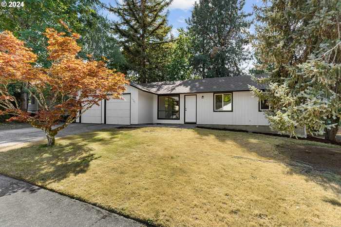 photo 2: 1761 SW LILLYBEN AVE, Gresham OR 97080