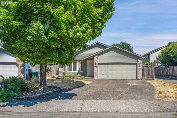 photo 1: 1484 SW 218TH TER, Beaverton OR 97003