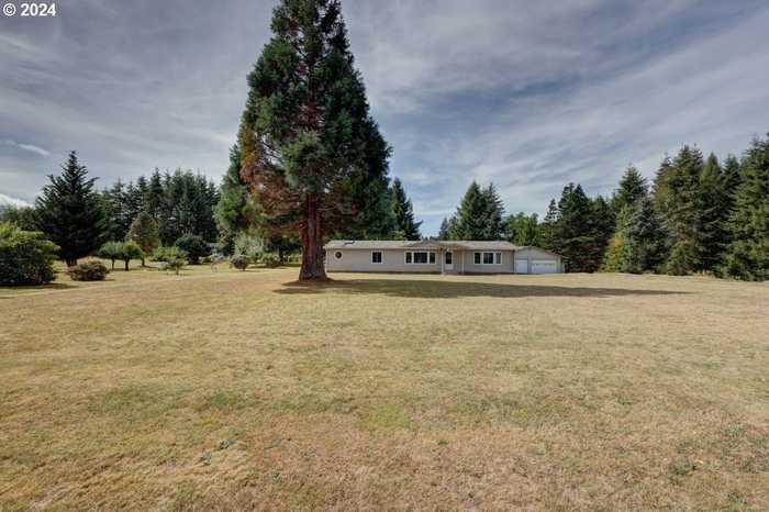 photo 2: 92844 KNAPPA DOCK RD, Astoria OR 97103